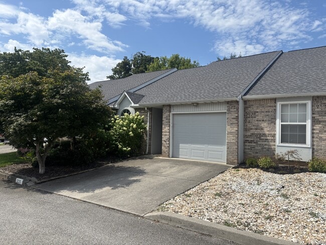 115 Confederacy Cir in Knoxville, TN - Building Photo - Building Photo