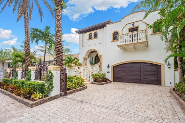 2760 N Atlantic Blvd in Fort Lauderdale, FL - Foto de edificio - Building Photo