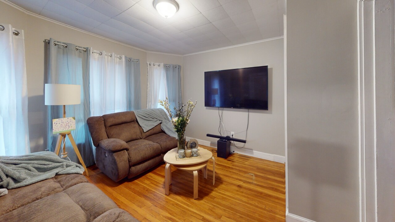 36 Dodge St, Unit 2 in Malden, MA - Building Photo