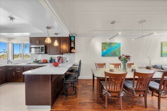 760 Manhattan Beach Blvd in Manhattan Beach, CA - Building Photo - Building Photo