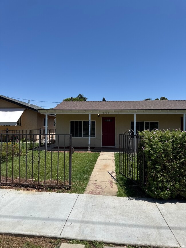 property at 732 Wellwood Ave