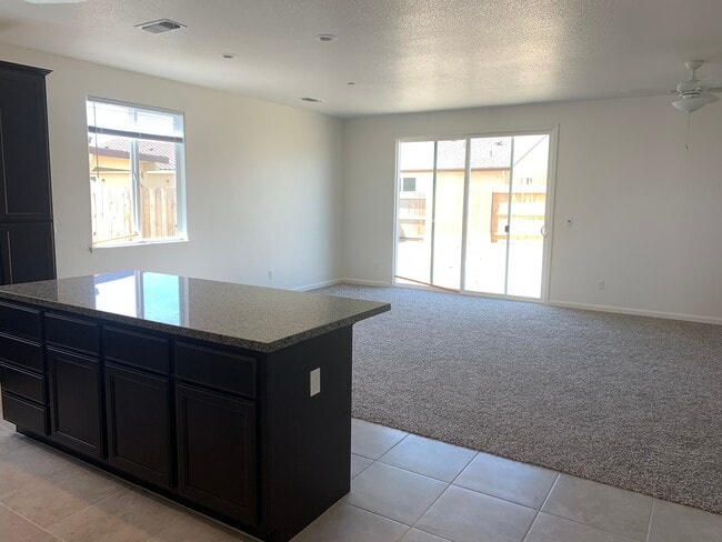 4457 Jennifer Dr in Merced, CA - Building Photo - Building Photo