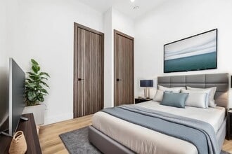 314 W 51st St in New York, NY - Building Photo - Building Photo