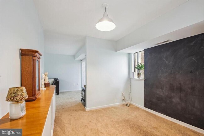 21 Silverwood Cir in Annapolis, MD - Building Photo - Building Photo