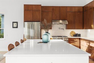 5001 Shoal Creek Blvd in Austin, TX - Building Photo - Building Photo