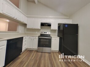 4704 Wineberry Dr in Fort Worth, TX - Building Photo - Building Photo