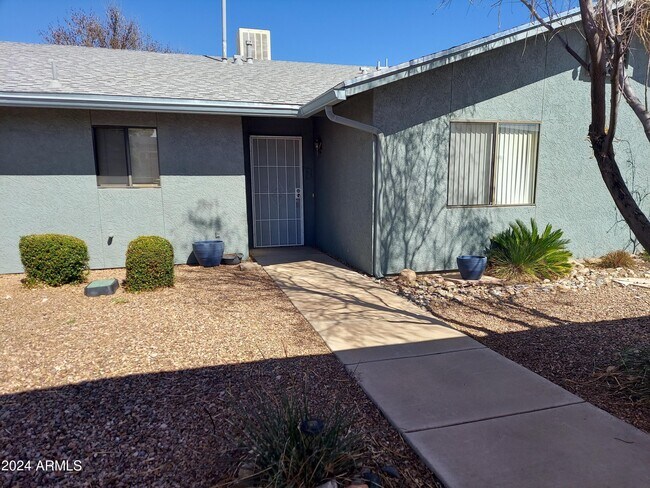 4103 Calle Barona, Unit B in Sierra Vista, AZ - Building Photo - Building Photo