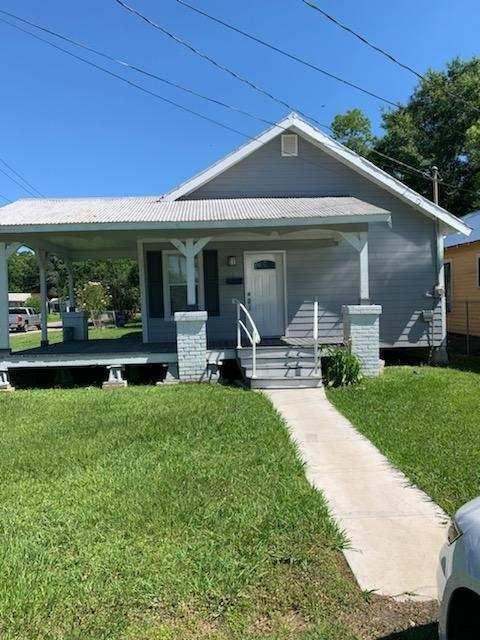 1105 W Hutchinson Ave in Crowley, LA - Building Photo - Building Photo