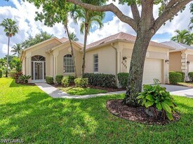 8098 Tauren Ct in Naples, FL - Building Photo