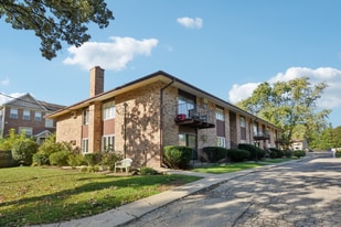 505 Kenilworth Ave in Glen Ellyn, IL - Building Photo