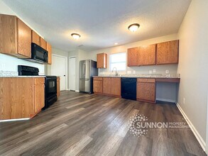 1424 Prairie Valley Dr in Charlotte, NC - Building Photo - Building Photo