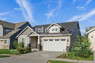 8013 N Hibiscus Ln in Coeur d'Alene, ID - Building Photo - Building Photo