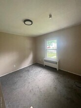 46 Napoli Dr in Wyandanch, NY - Building Photo - Building Photo