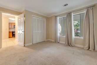 303 Westlake Ct in Niceville, FL - Building Photo - Building Photo