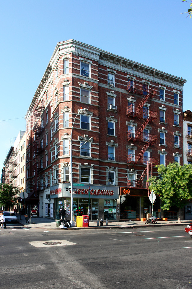 249 Eldridge St in New York, NY - Foto de edificio - Building Photo