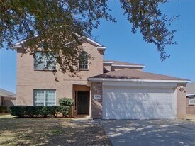 2784 Sweetbriar Ln in Grand Prairie, TX - Building Photo