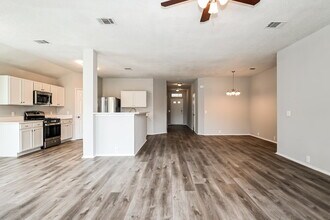 6730 Meadowcrest Dr in Arlington, TX - Building Photo - Building Photo