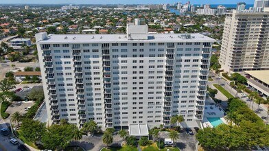 340 Sunset Dr, Unit 505 in Fort Lauderdale, FL - Building Photo - Building Photo