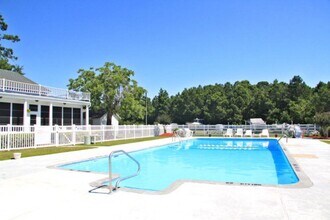 607 Riva Ridge Rd in Sneads Ferry, NC - Building Photo - Building Photo