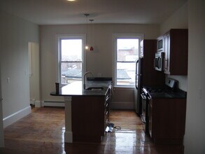 12 Wensley St, Unit 2 in Boston, MA - Building Photo - Building Photo