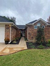 1827 Forestdale Dr in Grapevine, TX - Building Photo - Building Photo