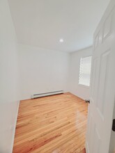 853 Rebecca Pl in Elizabeth, NJ - Building Photo - Building Photo