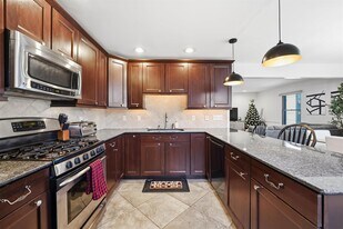 635 Madison St in Hoboken, NJ - Building Photo