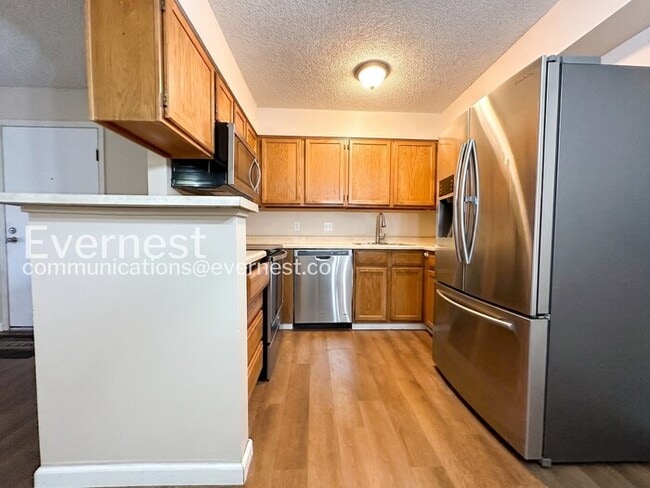 427 Wright St in Lakewood, CO - Building Photo - Building Photo