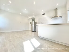 2510 London St in Los Angeles, CA - Building Photo - Building Photo