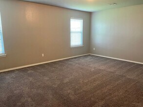 11501 SW 26th St in Yukon, OK - Building Photo - Building Photo