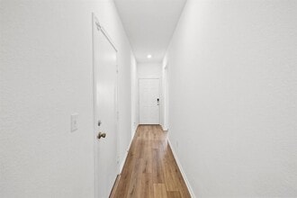 215 Silver Springs Bend in Niederwald, TX - Building Photo - Building Photo