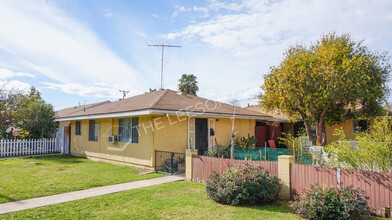 2248 Bristol in Santa Ana, CA - Building Photo - Building Photo