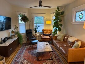 16 Parkton Rd, Unit 1 in Boston, MA - Building Photo