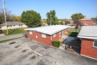 Lloyd Apartments in Kansas City, KS - Building Photo - Building Photo