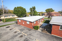 Lloyd Apartments in Kansas City, KS - Foto de edificio - Building Photo