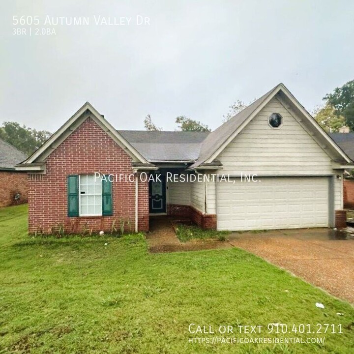 5605 Autumn Valley Dr in Memphis, TN - Building Photo