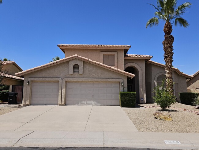 110 E Evelyn Ln