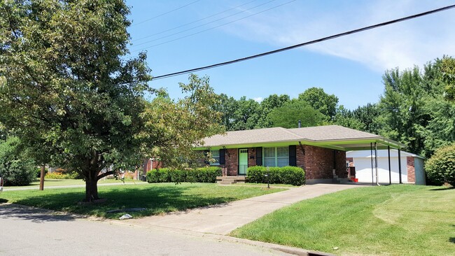 property at 1905 Elba Dr