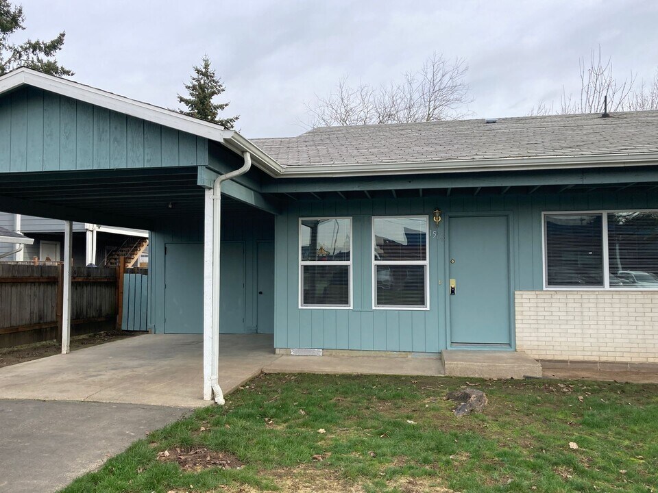 1506-1508 Deborah Rd in Newberg, OR - Building Photo