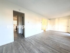 3886 Camelia Cove in Memphis, TN - Building Photo - Building Photo