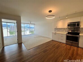 888 Kapiolani Blvd in Honolulu, HI - Building Photo - Building Photo