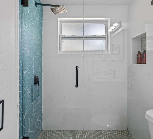 3107 Wallace Branch Rd in Plant City, FL - Building Photo - Building Photo