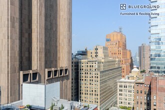 88 Leonard St in New York, NY - Building Photo - Building Photo