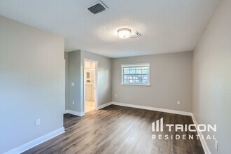 667 Encino Way in Altamonte Springs, FL - Building Photo - Building Photo