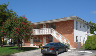 5240 NW 14th Way Apartments