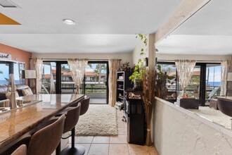 75-6082-6082 Ali‘i Dr, Unit 333 in Kailua Kona, HI - Building Photo - Building Photo