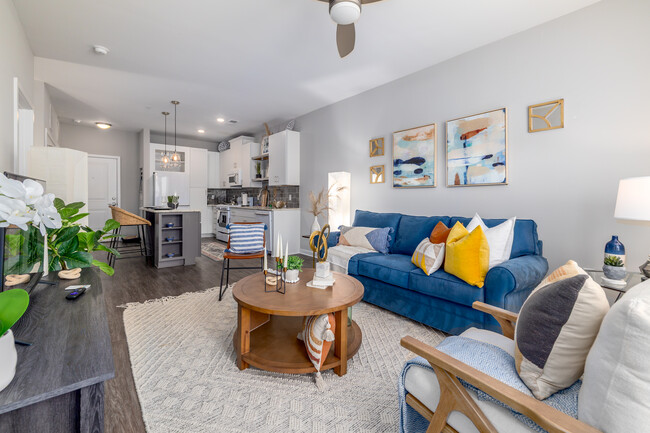 Asbury Flats in Charlotte, NC - Building Photo - Interior Photo