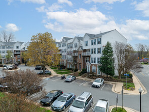 Gates of Fair Lakes in Fairfax, VA - Building Photo - Primary Photo