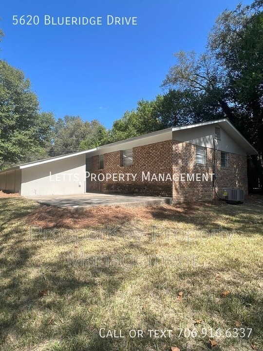 5620 Blueridge Dr in Columbus, GA - Building Photo