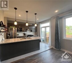 153 Bandelier Way in Ottawa, ON - Building Photo - Building Photo